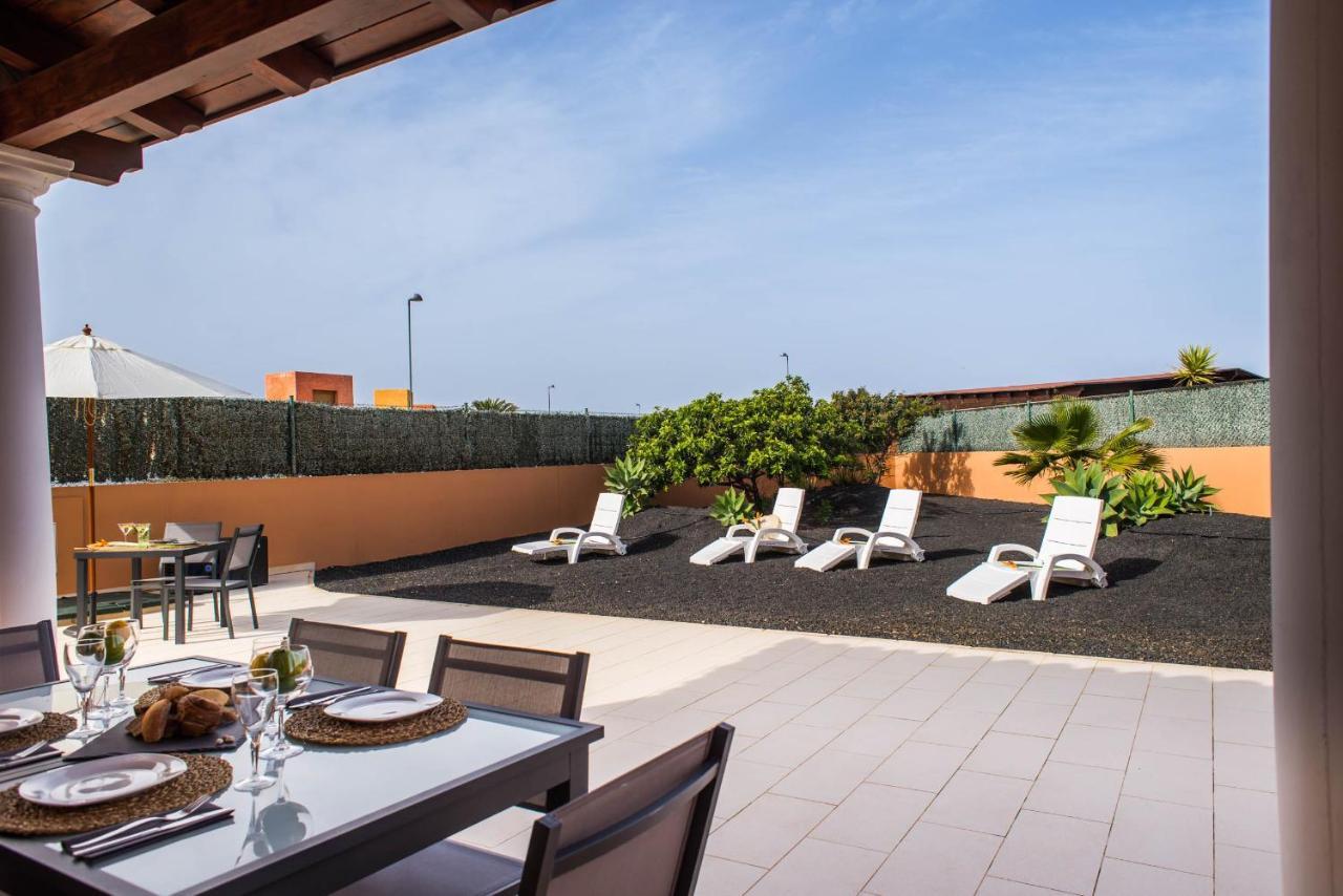 Villa Joy Private Pool Corralejo By Holidays Home Exterior photo